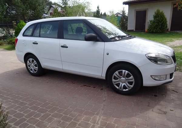 Skoda Fabia cena 10900 przebieg: 257900, rok produkcji 2010 z Karlino małe 191